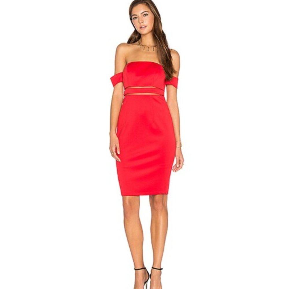 Revolve Clothing Off the shoulder midi dress M